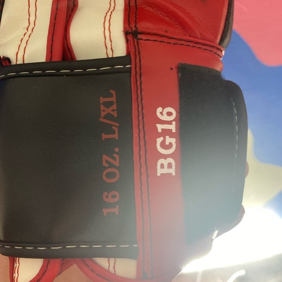 Set of 2 ring side 16 oz boxing glove - Picture 3 of 6